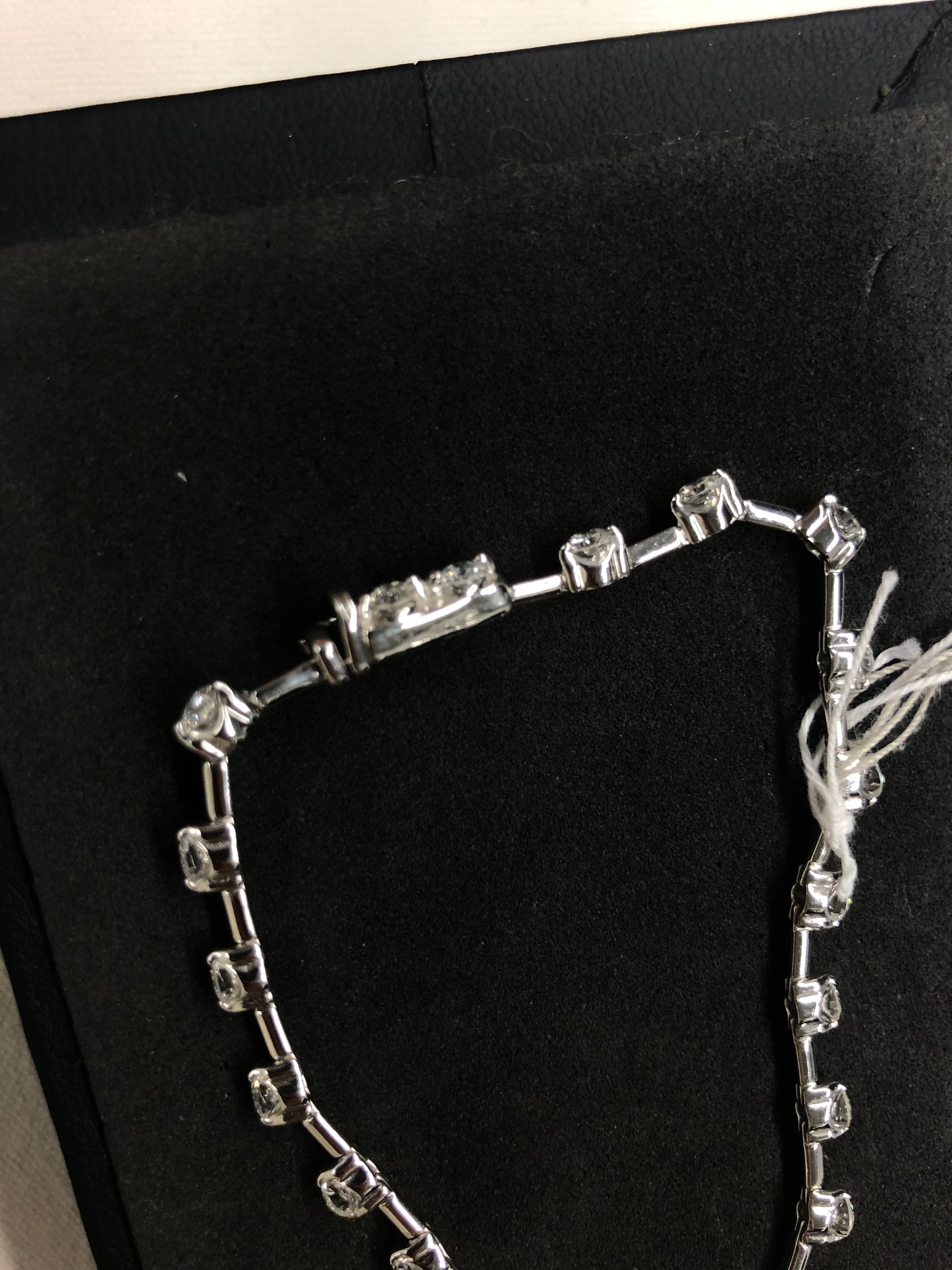 PF195 ITJWLTE5D3EGデビアスラインダイヤ2.50ct ブレス K18WG 10.0g 18cm