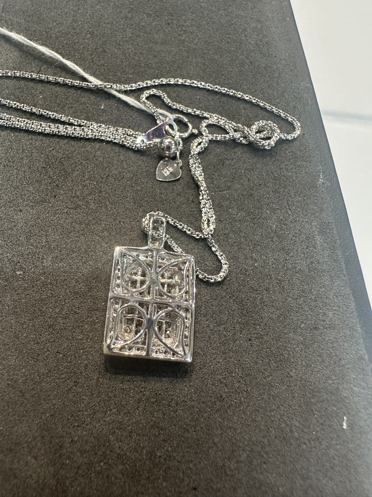 H17553 方形砖石项链 BROOCH