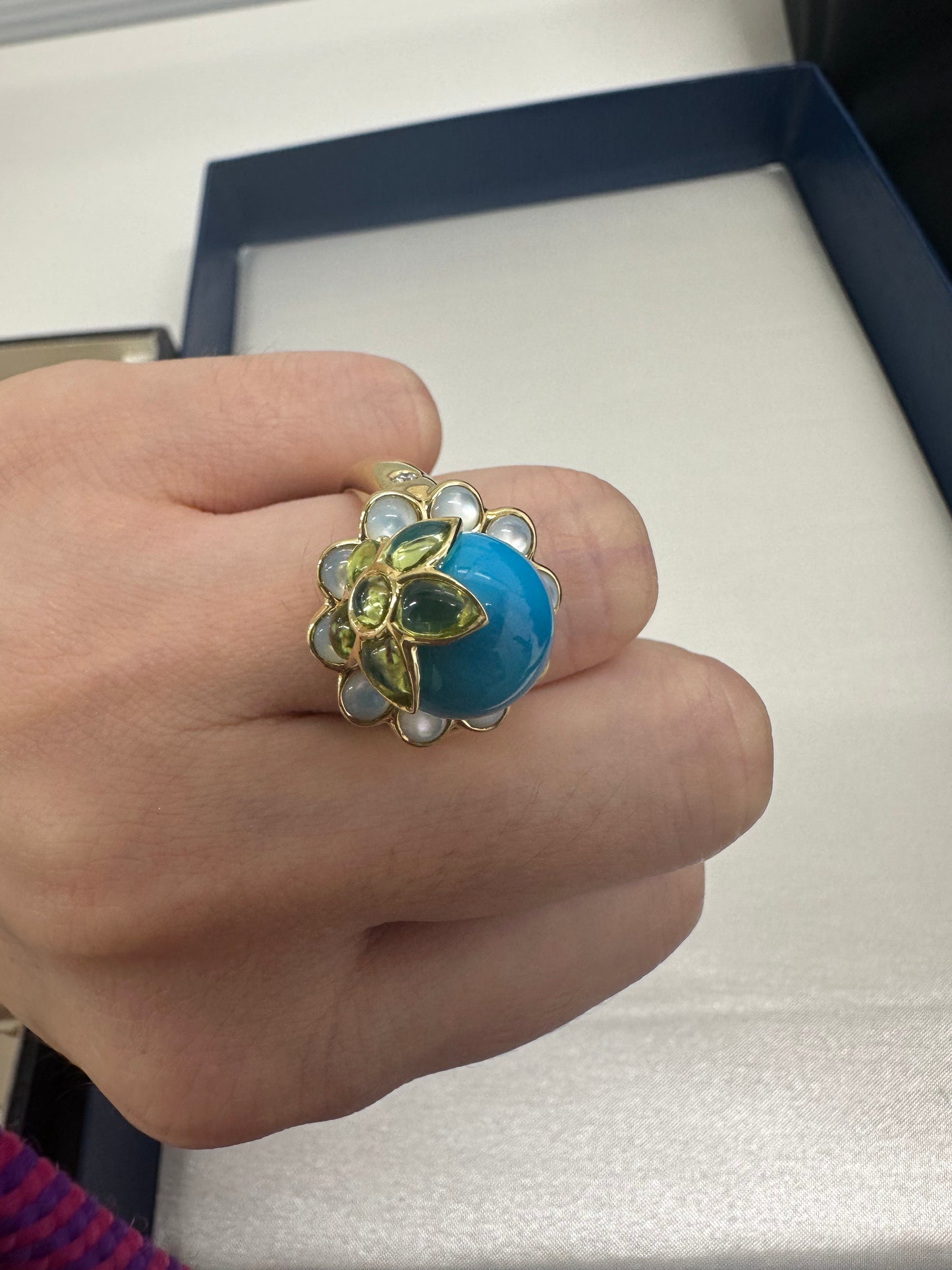 60420038その他色石 トルコ石/シェル リング 11.67ct 18K 2.43ct 16.4g